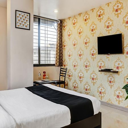 Hotel O Log Inn Plaza Near Eon It Park ปูเน่ ภายนอก รูปภาพ