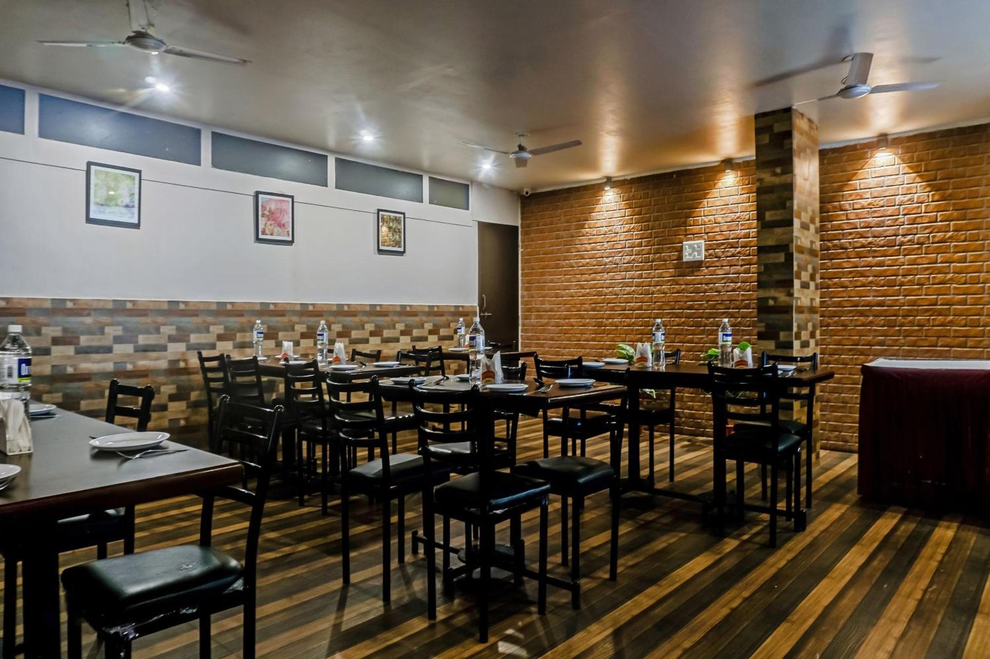 Hotel O Log Inn Plaza Near Eon It Park ปูเน่ ภายนอก รูปภาพ